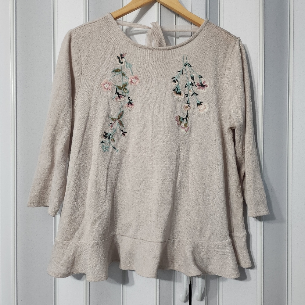 LC Peplum Sweater with tye and embroidered flowers Sz L
